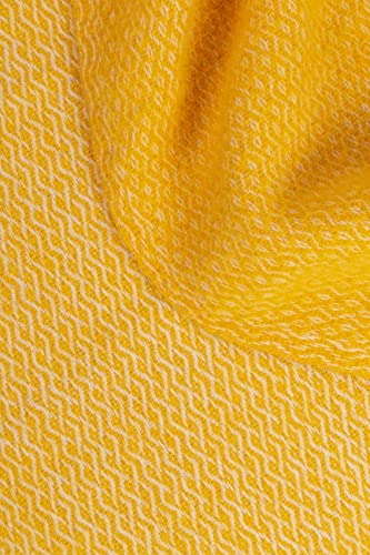 Plaids & Co Lange gelbe Wolldecke 'Brita' mit feinem Zopfmuster aus 100% Reiner Schurwolle