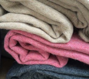 Wohndecke aus Alpaka Wolle